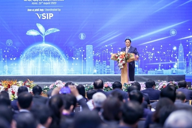 Tăng cường thúc đẩy triển khai các dự án hợp tác đầu tư Việt Nam - Singapore