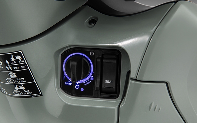 Honda SH 350i bản Thể thao Xám xi măng có giá bao nhiêu trong tháng 9/2023?