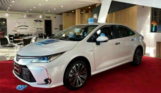 Bảng giá Toyota Corolla Altis niêm yết và lăn bánh mới nhất giữa tháng 9/2023
