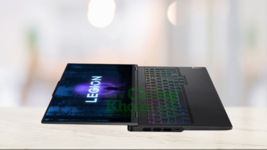 Chiếc laptop gaming sở hữu màn hình 240 Hz, thiết kế cực chất: Nghe giá "hết hồn"