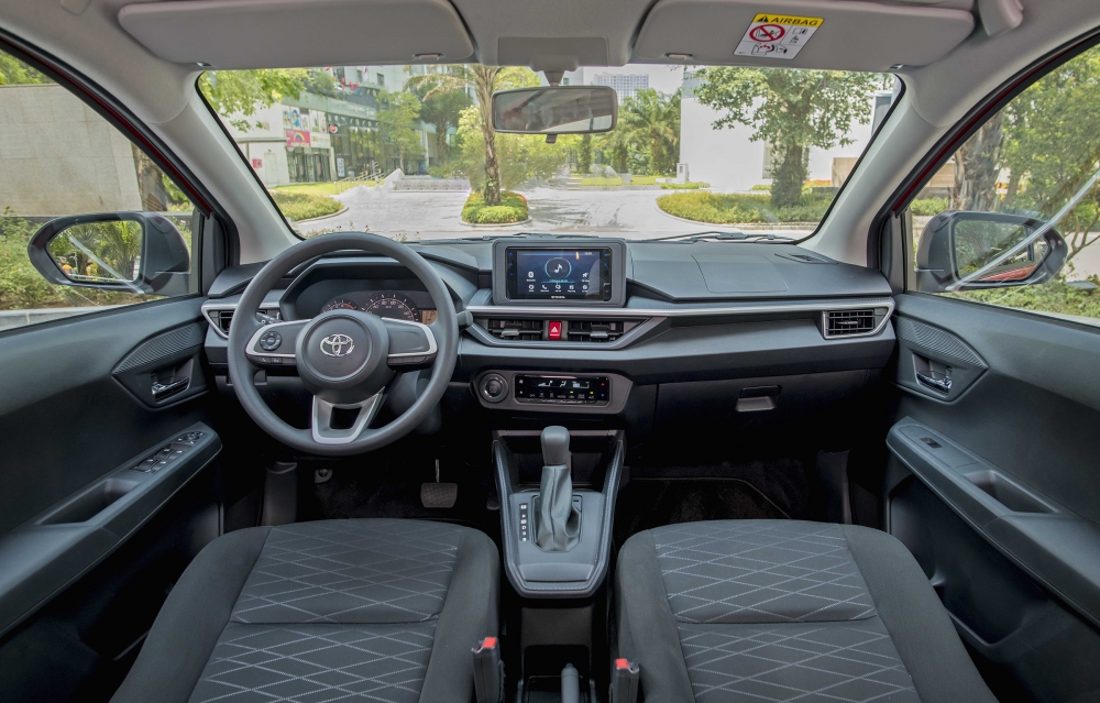 Giá xe Toyota Wigo niêm yết và lăn bánh tháng 10/2023: Chưa tới 430 triệu đồng