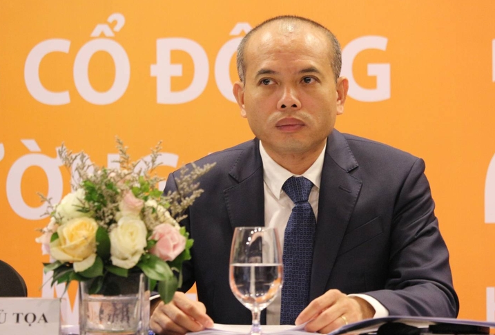 Vừa ngồi "ghế nóng" 3 tháng, Chủ tịch HĐQT PG Bank Nguyễn Phi Hùng bất ngờ xin từ nhiệm