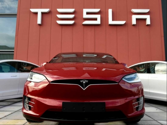 Doanh số bán ô tô của Tesla thấp hơn kỳ vọng, cổ phiếu sụt giảm