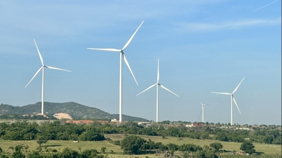 Điều tra chống bán phá giá đối với tháp điện gió xuất xứ Trung Quốc