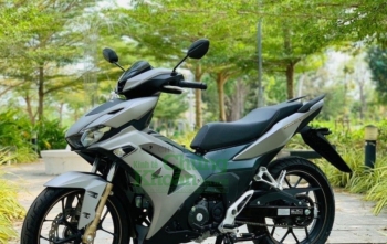 Honda Winner X "tuột giá" chỉ còn hơn 33 triệu, quyết "một phen" với Yamaha Exciter