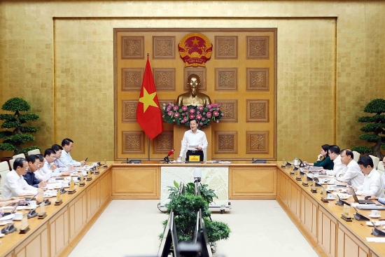 Phó Thủ tướng Lê Minh Khái "chốt" thời hạn trình phương án điều chỉnh giá điện, dịch vụ y tế