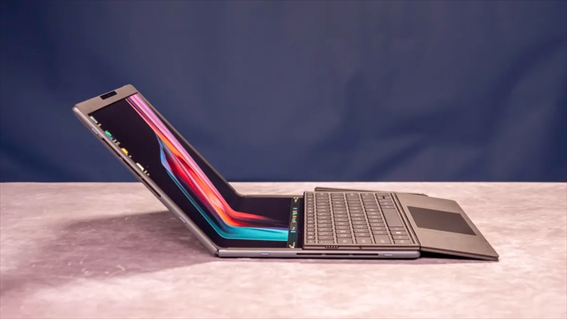 Chiếc laptop màn hình gập OLED 17 inch, khả năng sử dụng 3in1