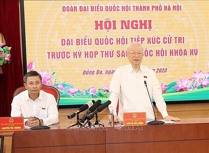 Tổng Bí thư Nguyễn Phú Trọng phát biểu với cử tri quận Đống Đa, quận Ba Đình và quận Hai Bà Trưng - Ảnh: TTXVN