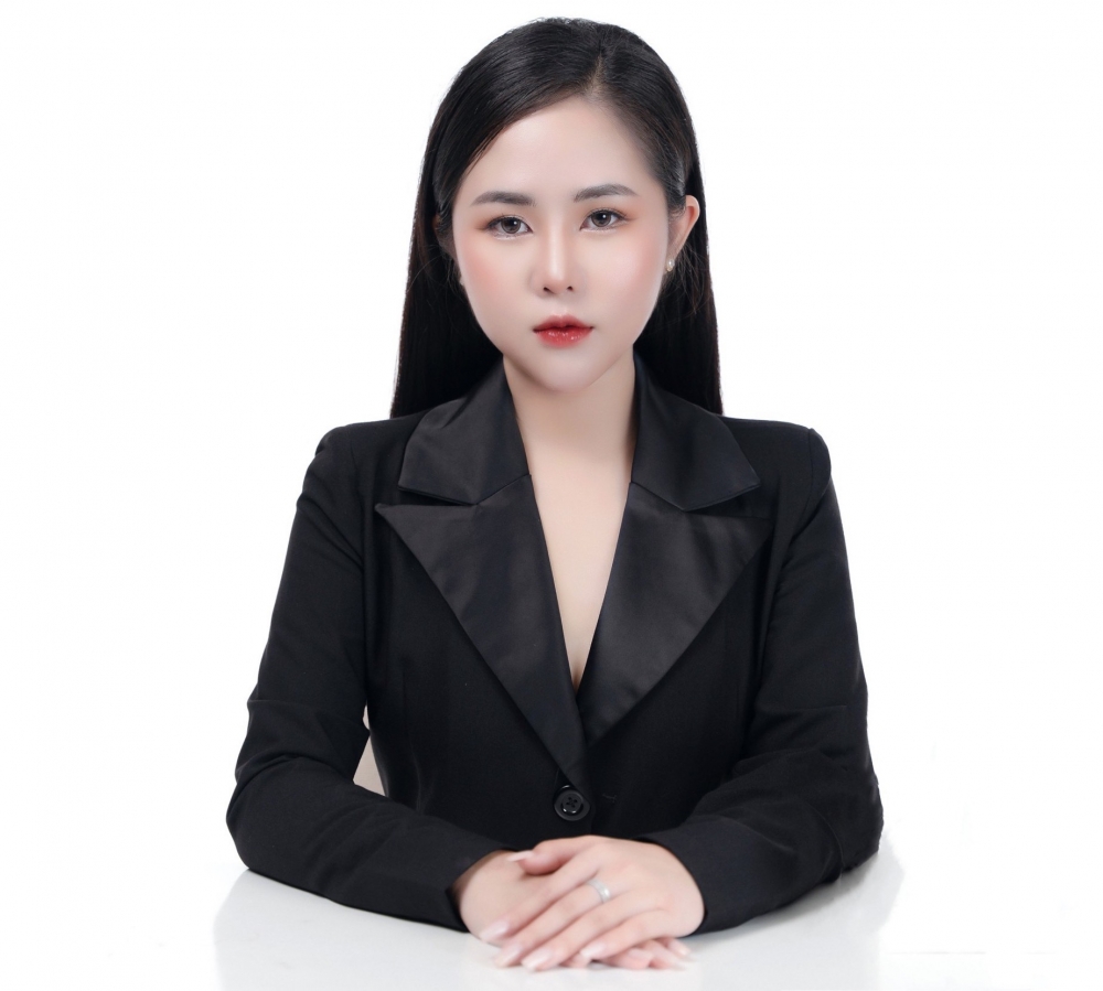 CEO Ngô Cẩm Vân: Bông hồng tài sắc vẹn toàn ngành làm đẹp cho phụ nữ