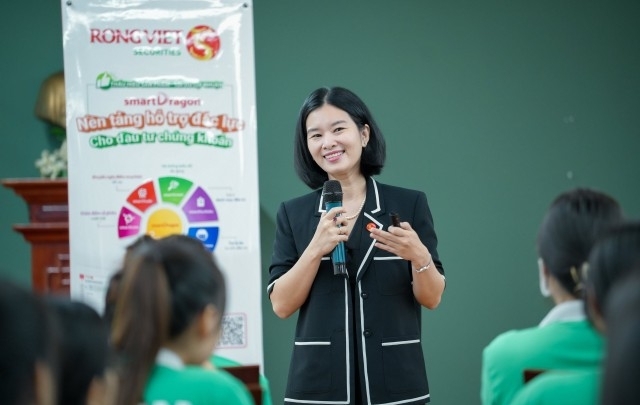 Chuỗi workshop đầu tư chứng khoán của Rồng Việt thu hút hàng nghìn sinh viên toàn quốc