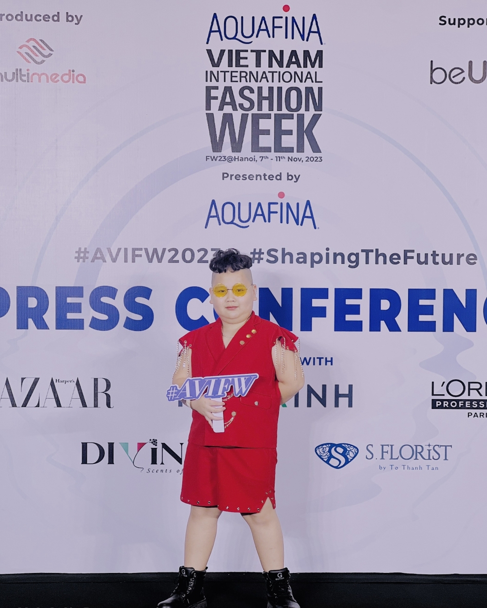 Ca sĩ, diễn viên, model kid Muối Dubai nổi bật tại thảm đỏ sự kiện
