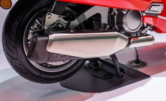 Hé lộ mẫu xe máy hạng sang với thiết kế "đẹp quên sầu": Giá bán khiến Honda SH "run cầm cập"