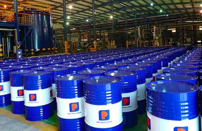 Tổng công ty Hoá dầu Petrolimex (PLC) điều chỉnh kế hoạch kinh doanh năm 2023