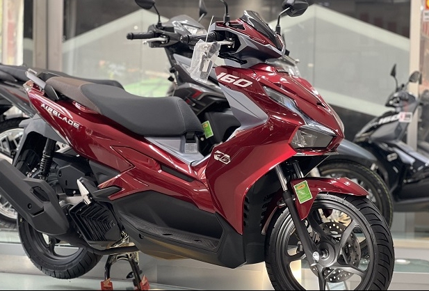 Honda Air Blade 160: Vẫn là lựa chọn hàng đầu của phái mạnh