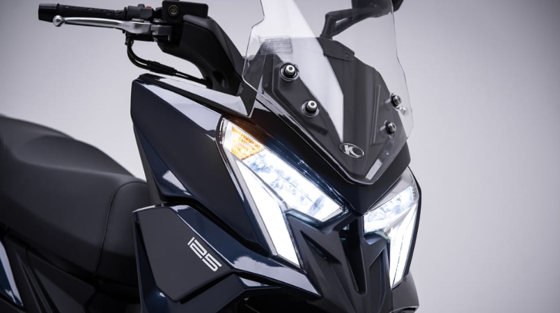 Xe máy khiến Honda SH "đố kỵ" với loạt trang bị hiện đại: Ngoại hình "vượt mặt" vua tay ga