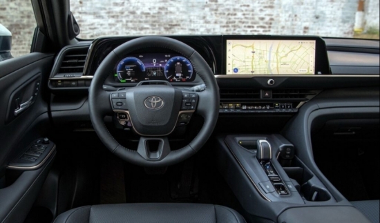 Toyota Camry 2024 rục rịch ra mắt: Hé lộ những nâng cấp đáng mong chờ