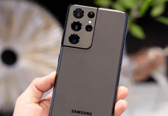 "Huyền thoại" Samsung Galaxy S21 Ultra được rao bán cực rẻ: Cấu hình vẫn quá mạnh để cạnh tranh