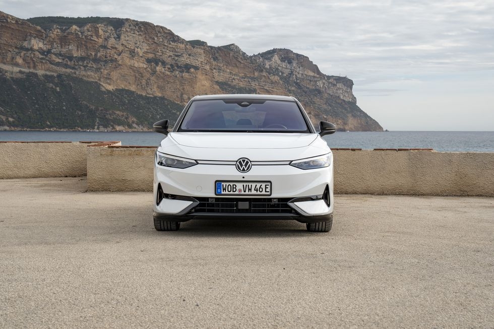 Volkswagen ID.7 2025: Tinh chỉnh hướng tới mục tiêu của người dùng