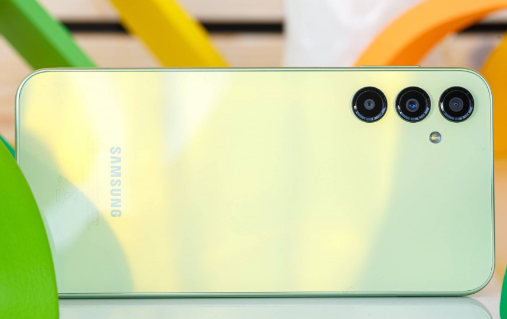Samsung Galaxy A24 "đại hạ giá" cuối tháng 11: Cơ hội vàng sắm hàng chơi tết
