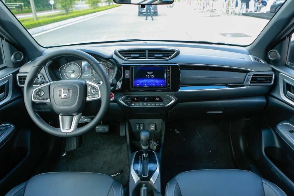 Honda BR-V: Động cơ ổn định, vận hành êm ái, công nghệ an toàn nhất phân khúc