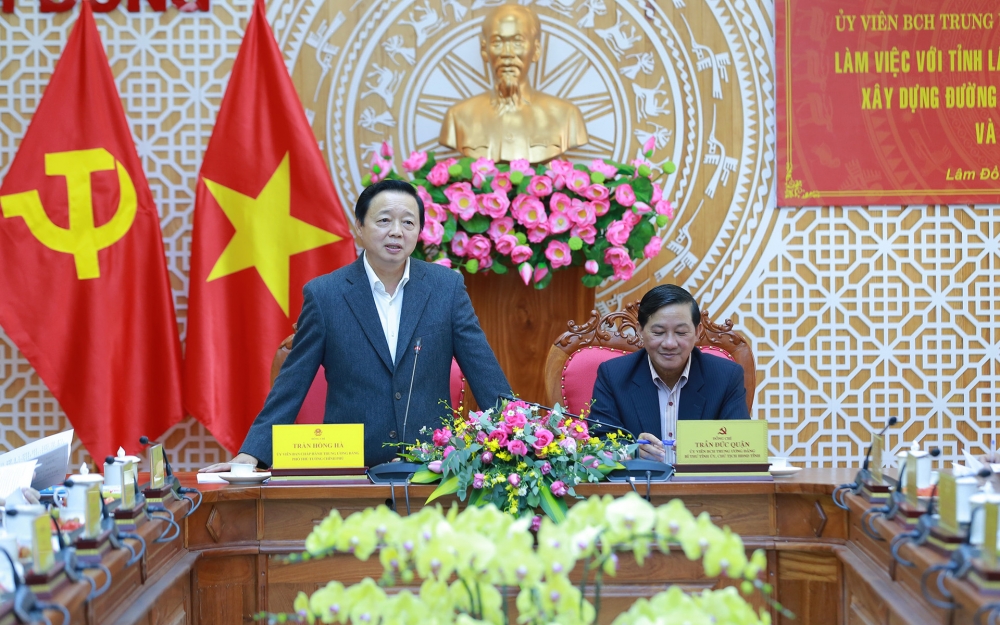 Phó Thủ tướng Trần Hồng Hà yêu cầu đẩy nhanh các dự án cao tốc trọng điểm