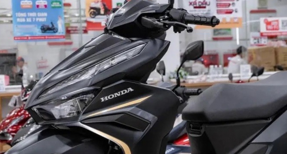 Mở bán "người kế nhiệm" Honda Air Blade: Ngoại hình sành điệu, trang bị ấn tượng