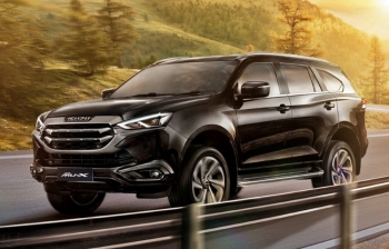 Isuzu mu-X giảm kỷ lục tại đại lý khiến Mazda CX-5 lo ngại về doanh số