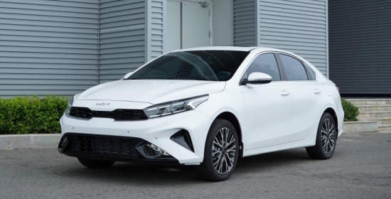 Mẫu ô tô KIA K3 "tạo đáy mới" cuối tháng 11/2023: Giá "rẻ hơn" Toyota Vios