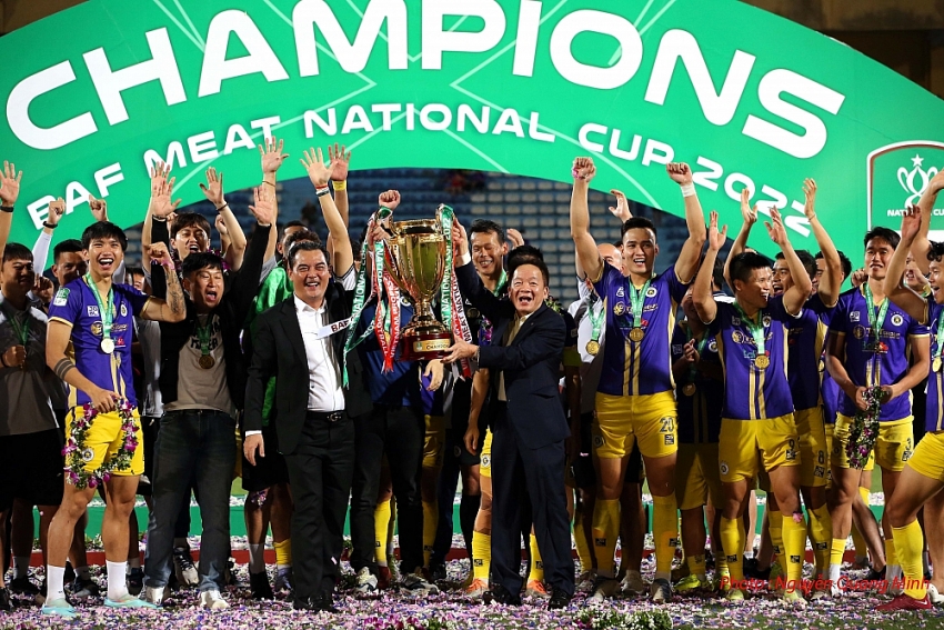 CLB Bóng đá Hà Nội luôn đóng góp cho các đội tuyển quốc gia Việt Nam nhiều cầu thủ trụ cột, góp phần gặt hái vinh quang cho bóng đá nước nhà.