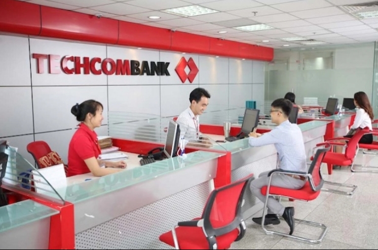 Một “ông lớn” ngân hàng cổ phần vừa đưa lãi suất tiết kiệm về thấp ngang với Vietcombank