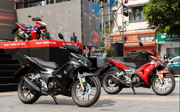 Giá xe máy Honda Winner X chỉ còn 20 triệu: "Món quà" dành tặng anh em mê xe côn tay