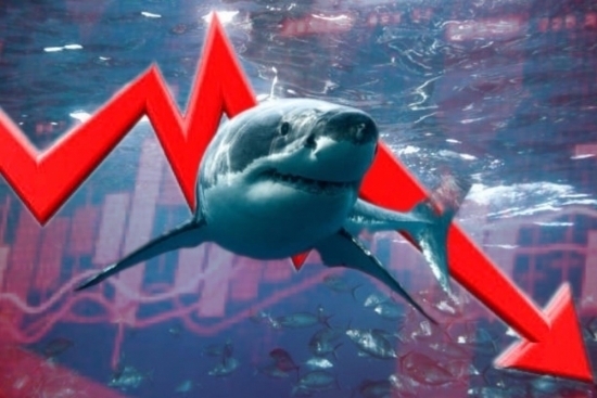 Tâm lý giằng co kết thúc, dòng tiền cá mập mạnh tay bán tháo