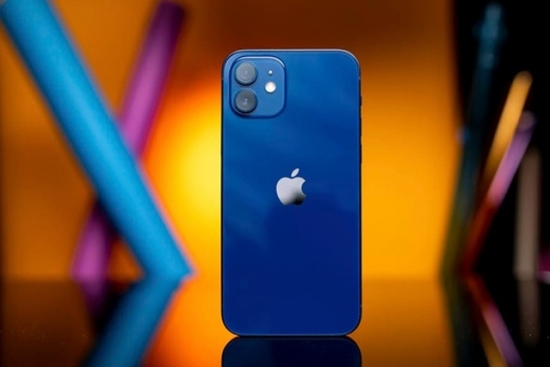 Điện thoại iPhone 12 “sale sốc” dịp cuối năm, chỉ hơn 5,8 triệu đồng