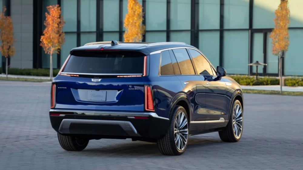 Cadillac Vistiq 2026 tiết lộ mẫu SUV chạy điện đặc biệt và sáng tạo
