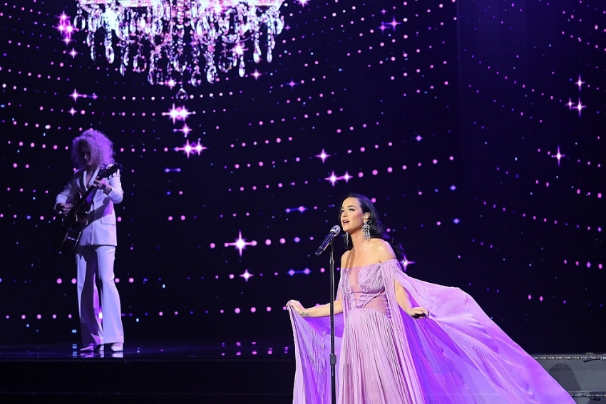 Ca sỹ Katy Perry lần đầu tiên biểu diễn tại Việt Nam trên sân khấu của Lễ trao giải VinFuture