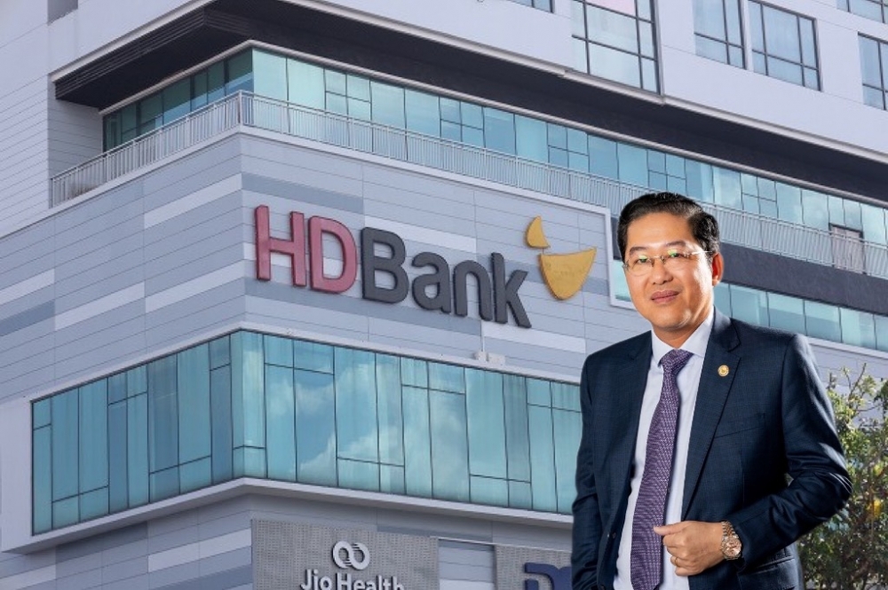 Tổng Giám đốc HDBank (HDB) "chơi lớn" khi đầu tư cổ phiếu tại vùng đỉnh
