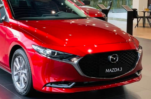 Giá xe ô tô Mazda 3 mới nhất cuối tháng 12/2023: Giá bình dân, nội thất 