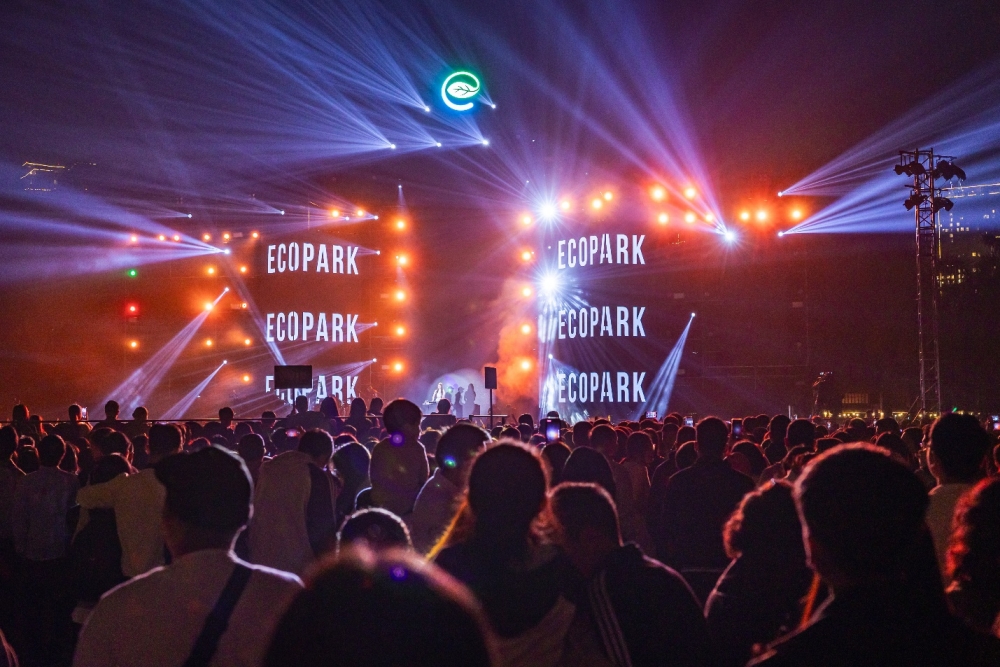 Hơn 40 nghìn cư dân, du khách “cháy” hết mình trong đại nhạc hội Ecopark Countdown 2024
