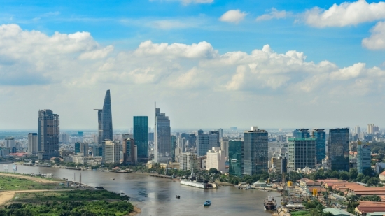 ADB giữ nguyên dự báo tăng trưởng cho Việt Nam năm 2024 ở mức 6%