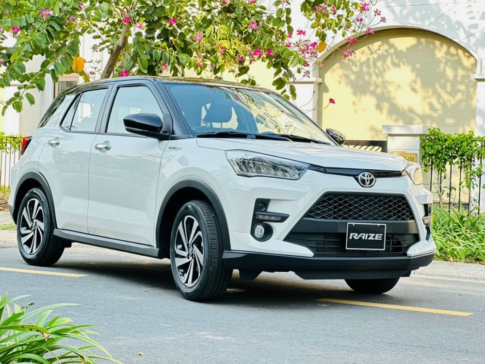 Giá Toyota Raize tháng 1/2024: Giảm giá mạnh, khởi điểm chưa đến 500 triệu đồng