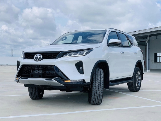 Toyota Fortuner 2024 chính thức ra mắt thị trường Việt, giá giảm mạnh đến 120 triệu đồng