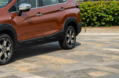 Mẫu ô tô Mitsubishi Xpander Cross 2023: Xe gầm cao, giá cực 