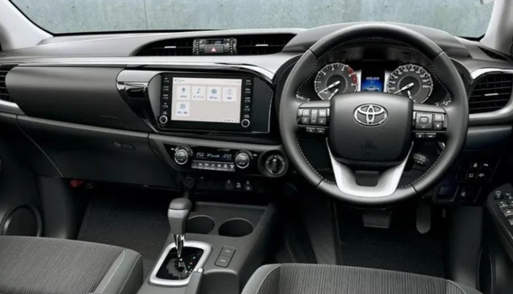 Toyota ra mắt mẫu ô tô bán tải với ngoại hình đẹp long lanh, trang bị "lấn át" Ford Ranger