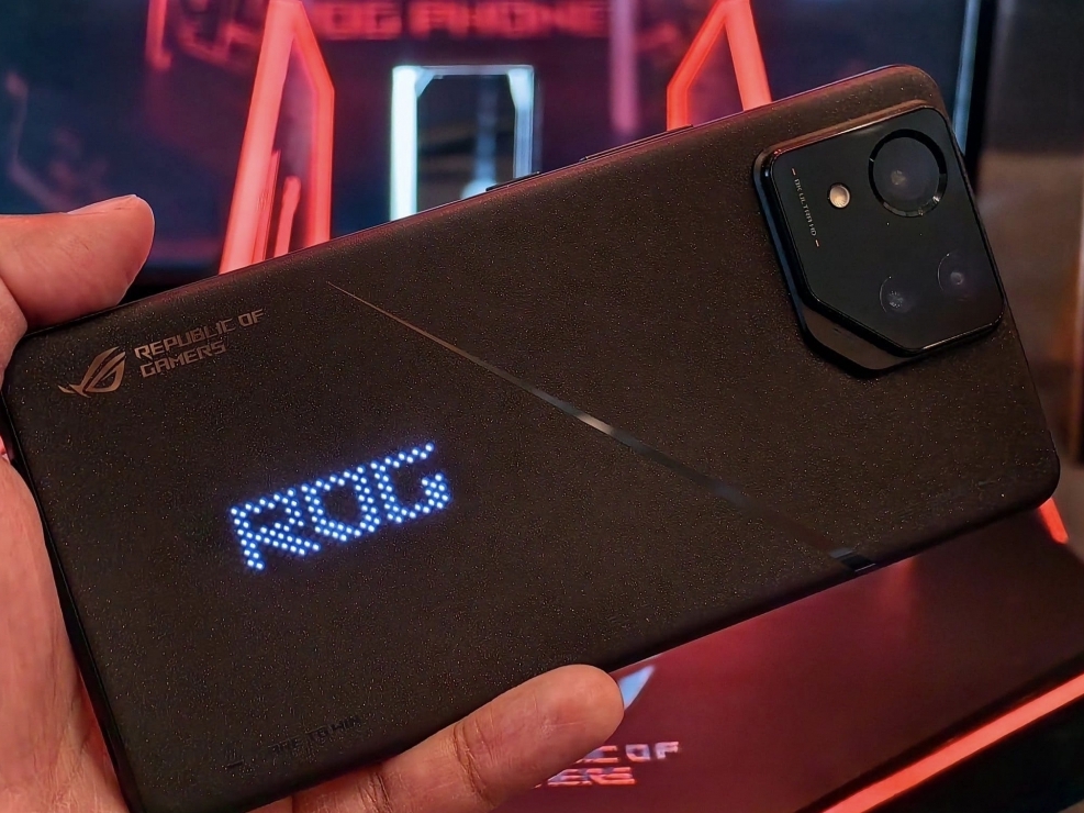 Asus ROG Phone 8 Pro chính thức ra mắt: Cân tất mọi loại game, mang đến trải nghiệm mãn nhãn