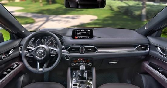 Mazda CX-8 có giá lăn bánh "cực mềm": Sẵn sàng khiến Hyundai Santa Fe "lao đao"