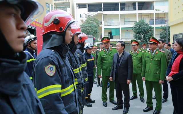Phó Thủ tướng Trần Hồng Hà thăm, chúc Tết một số đơn vị ở Hà Nội