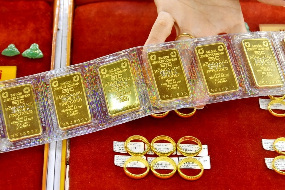 Sức mua sụt giảm, giá vàng “bốc hơi” tiền triệu trong ngày vía Thần Tài