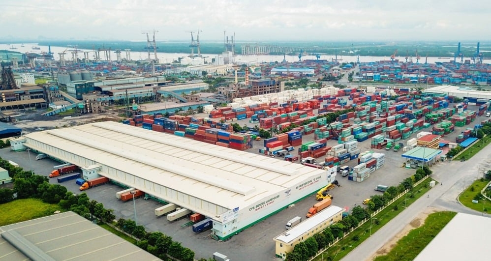 Container Việt Nam tăng sở hữu tại Vận tải và Xếp dỡ Hải An