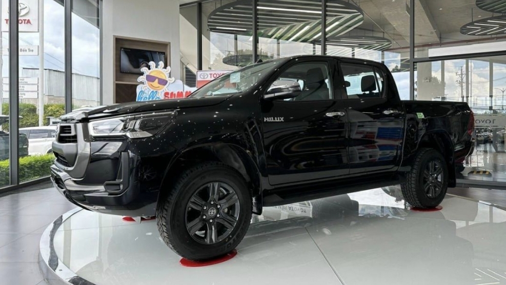 Toyota Hilux 2024 được chào cọc tại Việt Nam, giá dự kiến hơn 700 triệu