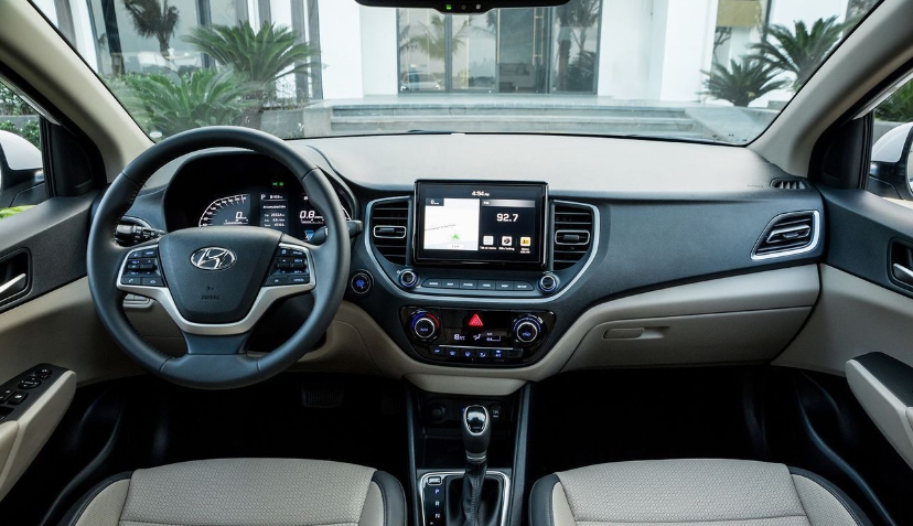 Nhằm dọn kho, Hyundai Accent giảm cực mạnh phiên bản 2023: Loạt đối thủ "khóc thét"